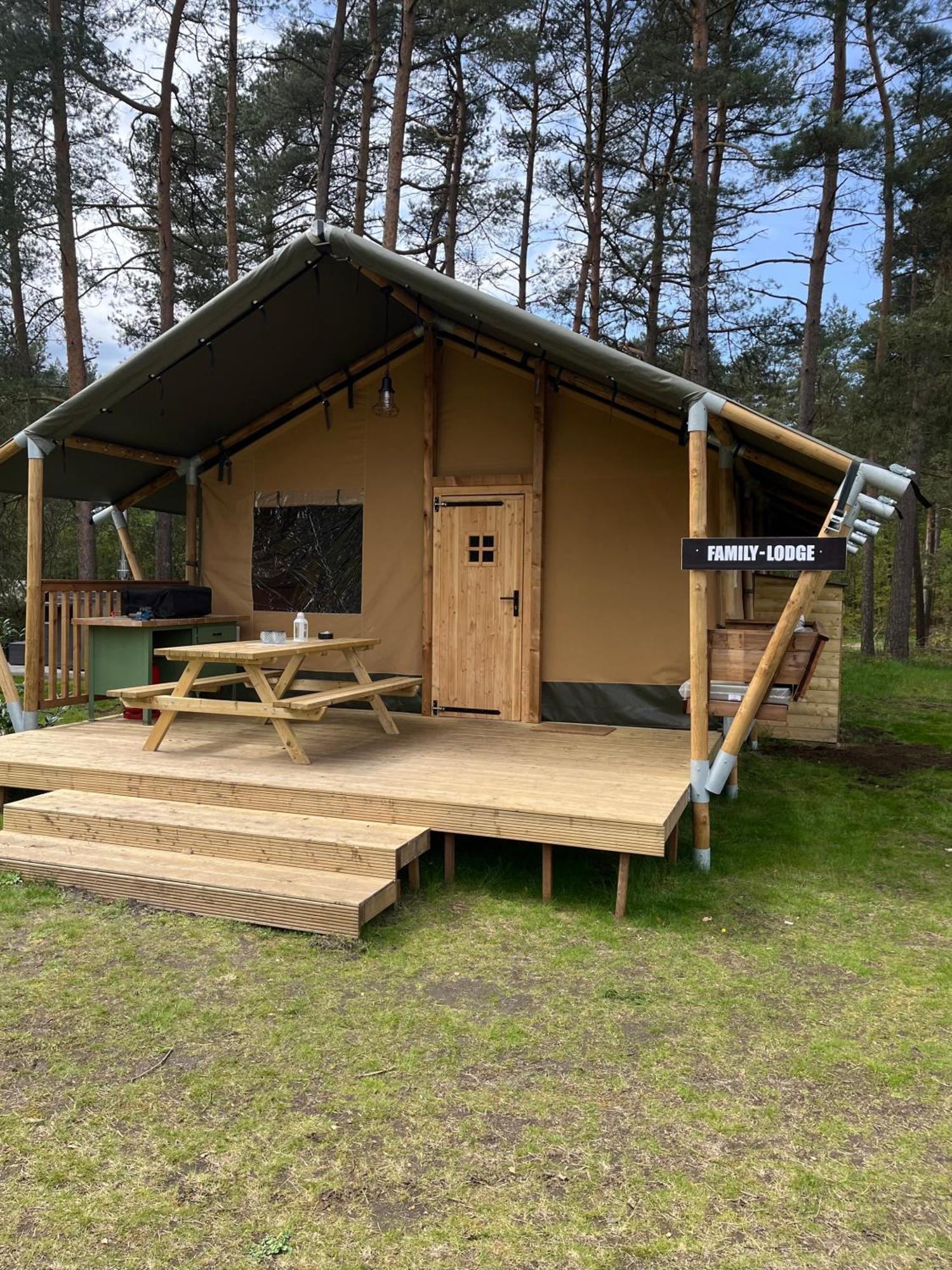 Glampingzelt Family - Lodge Soltau Εξωτερικό φωτογραφία